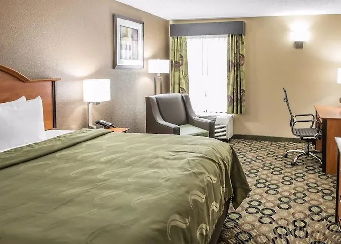Hotel Quality & Columbus West -