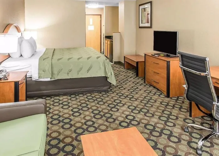 Quality & West - Hilliard Hotel 4*