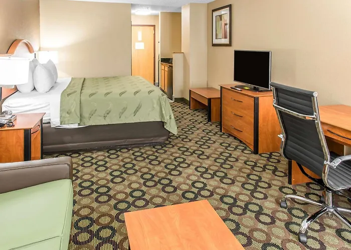 Quality & Columbus West - Hotel