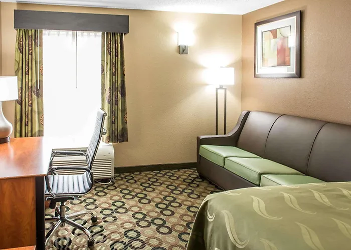 Quality & Columbus West - 3*