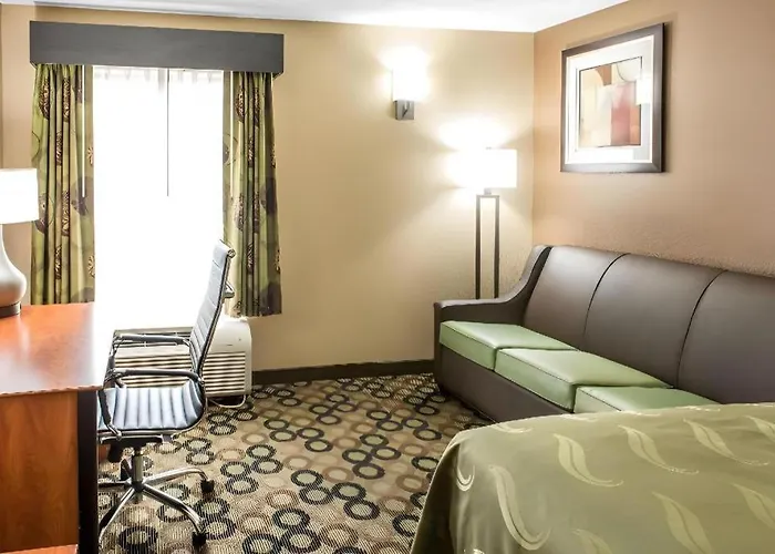 Hotel Quality & Columbus West -