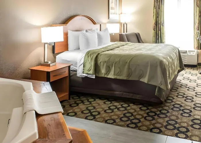Hotel Quality & Columbus West -