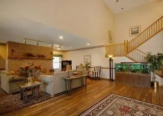 Quality & Columbus West - Hotel 3*